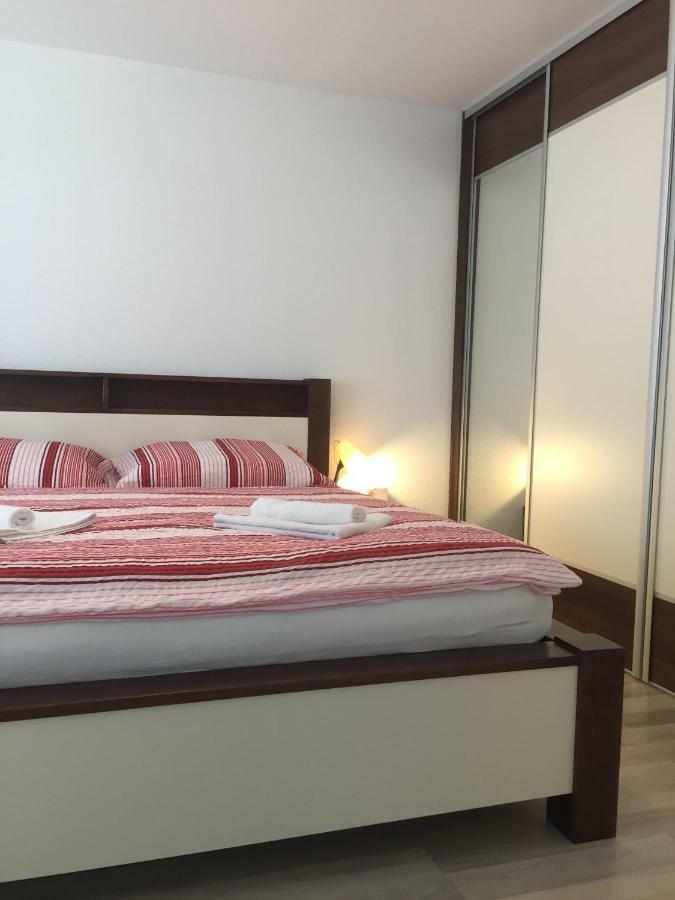 City Centre Apartment Lipótszentmiklós Kültér fotó